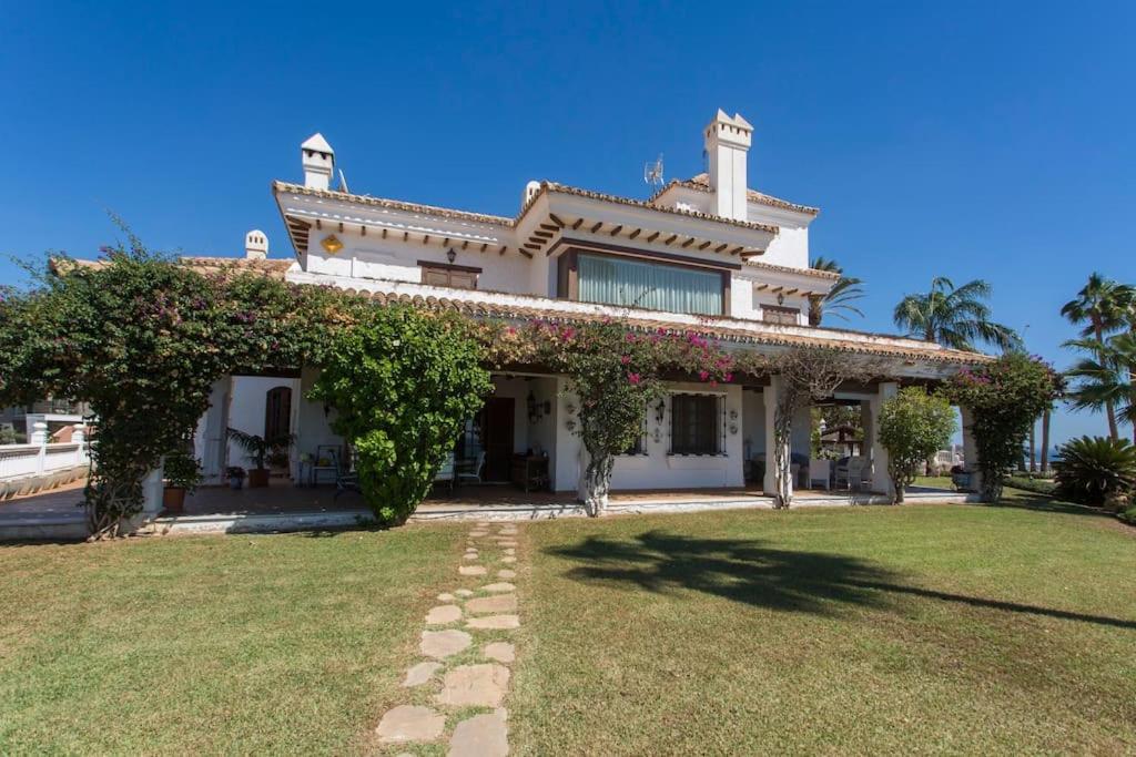 Andalusian Villa On The Sea And The Bay Of Málaga Eksteriør bilde