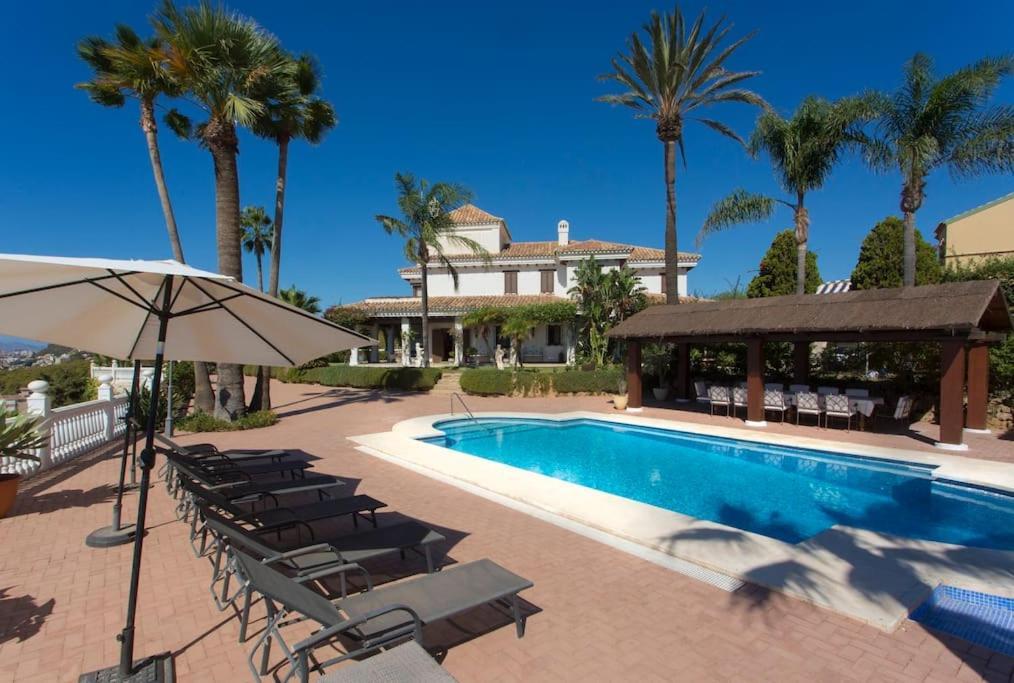 Andalusian Villa On The Sea And The Bay Of Málaga Eksteriør bilde